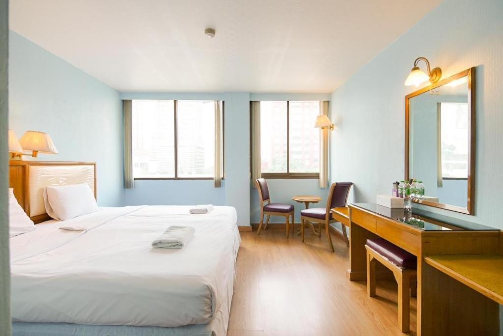 בנגקוק Wish Inn Chidlom V วิช อินน์ ชิดลม 2 מראה חיצוני תמונה